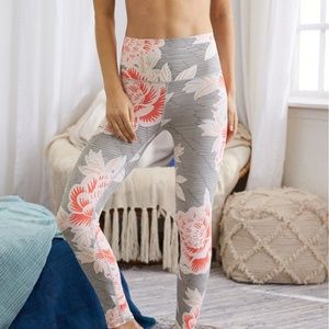 Aerie Move High Waist Leggings